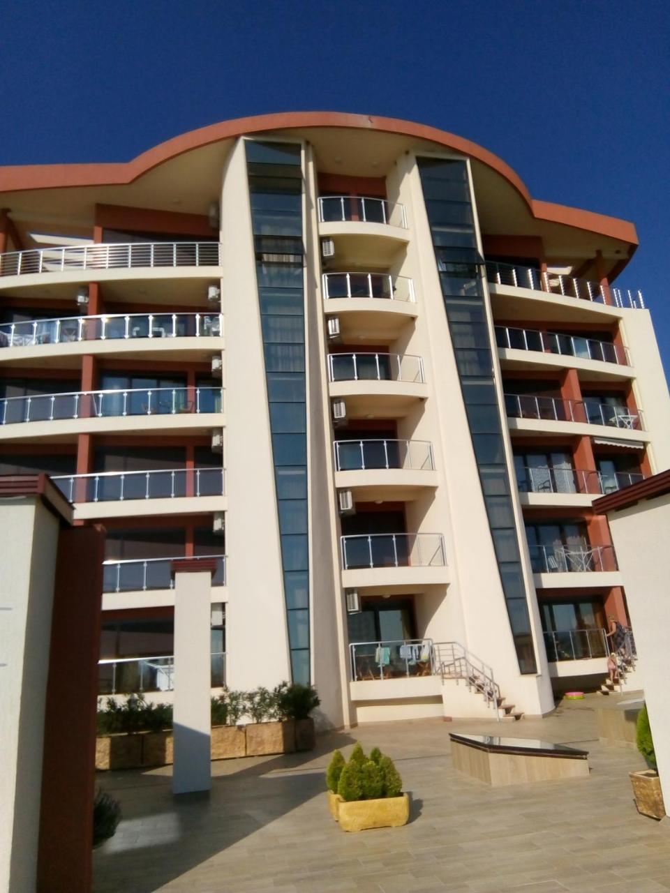 Apartment Sea Space 2 Dobra Voda Exteriör bild